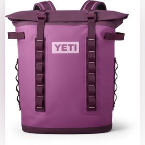 YETI Hopper M20 Cooler Nordic Purple NWOT